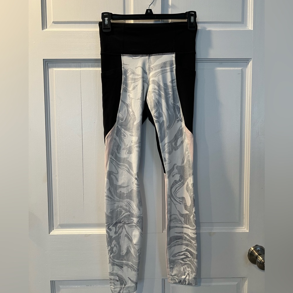 24. Women’s Athleta Full Length Leggings